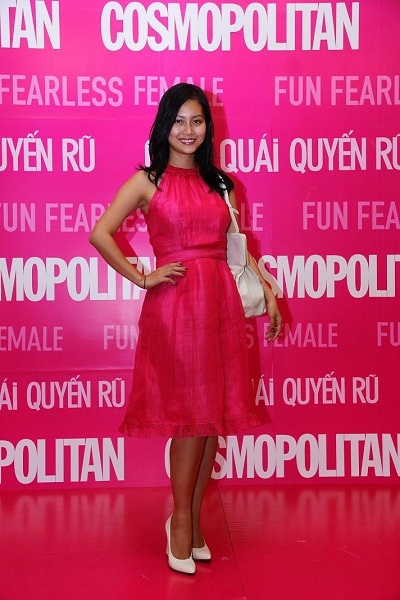 Ngô Mỹ Uyên rực rỡ, quyến rũ trên thảm hồng Cosmopolitan! - 8